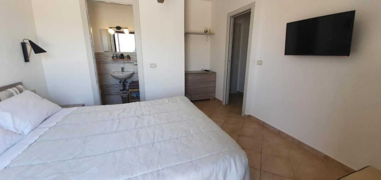 B&B Villa Orchidea Olbia Esterno foto